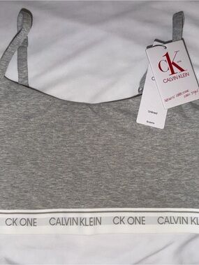 Calvin Klein NWT Heather Gray CK One Bralette Tank Size XL